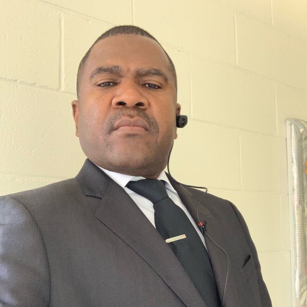 Meet your Posher, Parnel